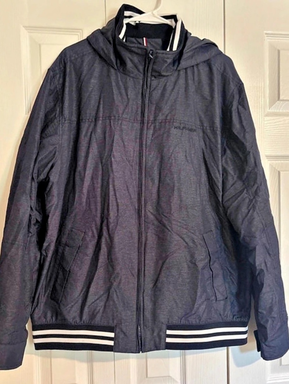 Tommy Hilfiger Convertible Bomber Jacket size XL